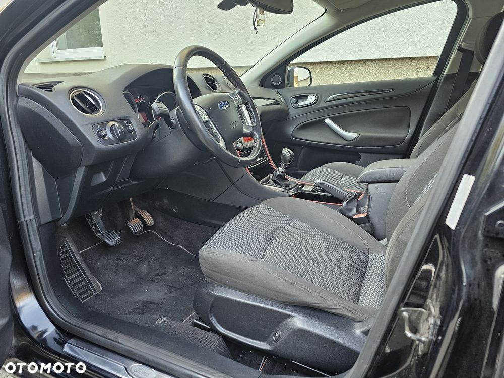 Ford Mondeo - 6