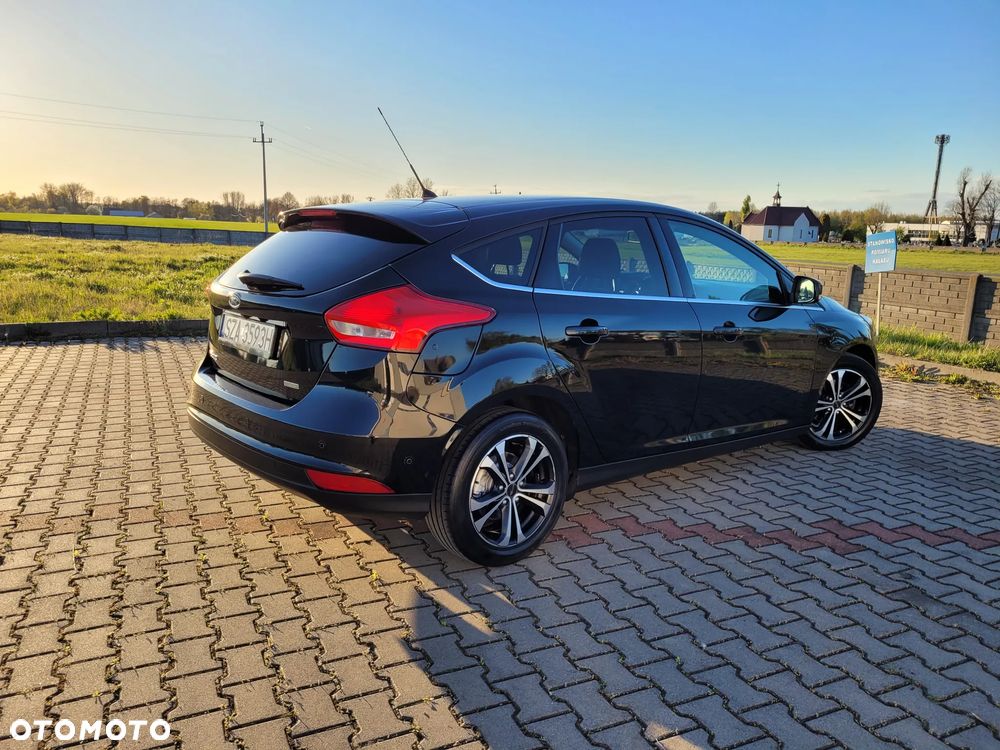 Ford Focus 1.0 EcoBoost Titanium - 12