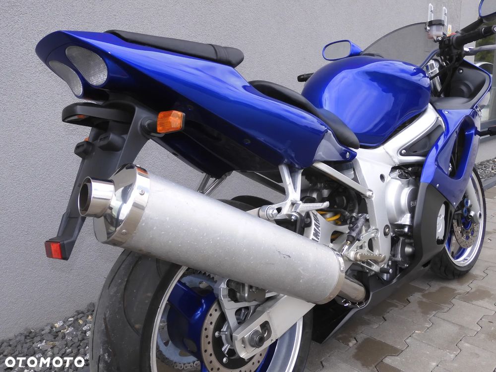 Yamaha R6 - 10