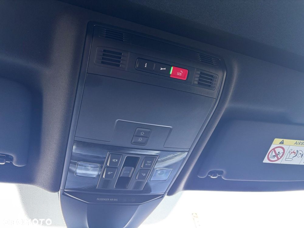 Volkswagen Arteon 2.0 TDI 4Motion R-Line DSG - 28