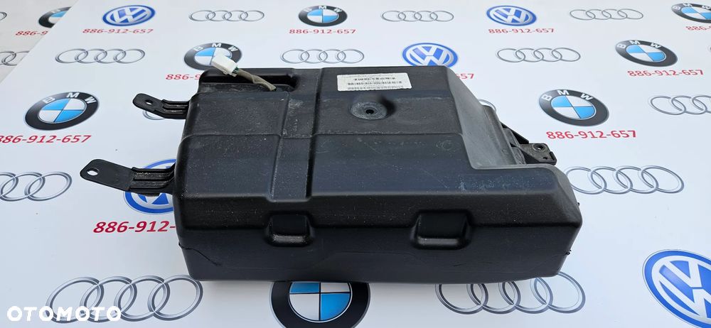 Dodge Durango III LIFT 2017- Głośnik bagażnika subwoofer głośnik niskotonowy  05064609A - 4