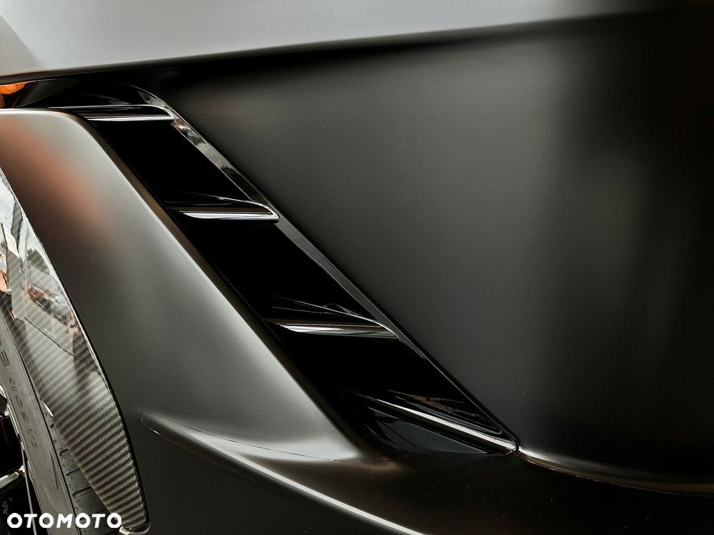 Lamborghini Urus - 17