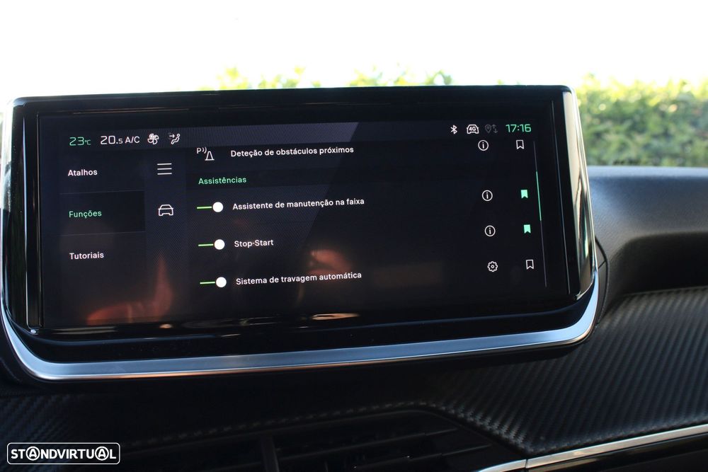 Peugeot 2008 PureTech 130 EAT8 Allure - 26