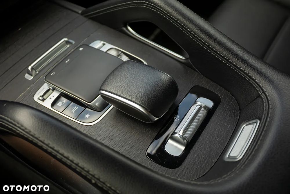 Mercedes-Benz GLE 400 d 4Matic 9G-TRONIC AMG Line - 25