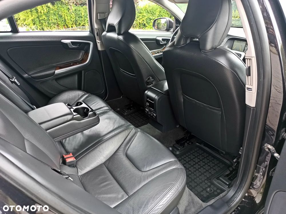 Volvo S60 D3 Summum - 22