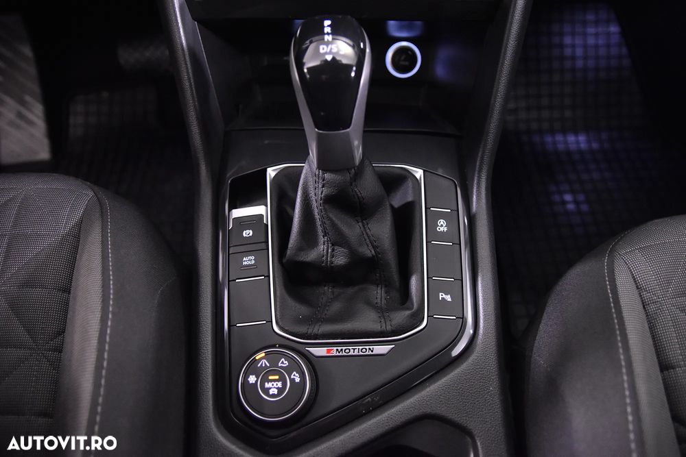 Volkswagen Tiguan - 18