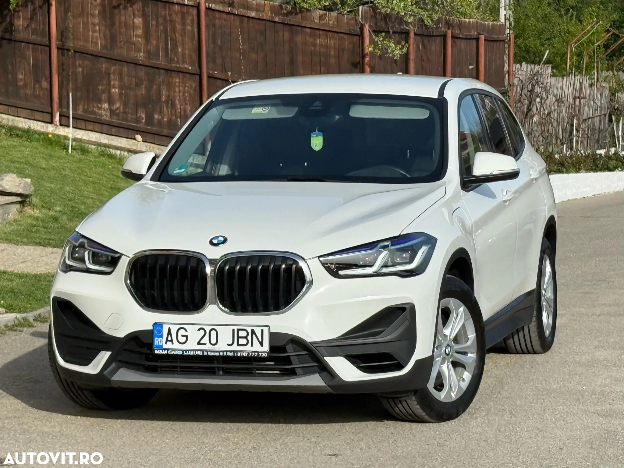BMW X1 xDrive25e xLine - 19