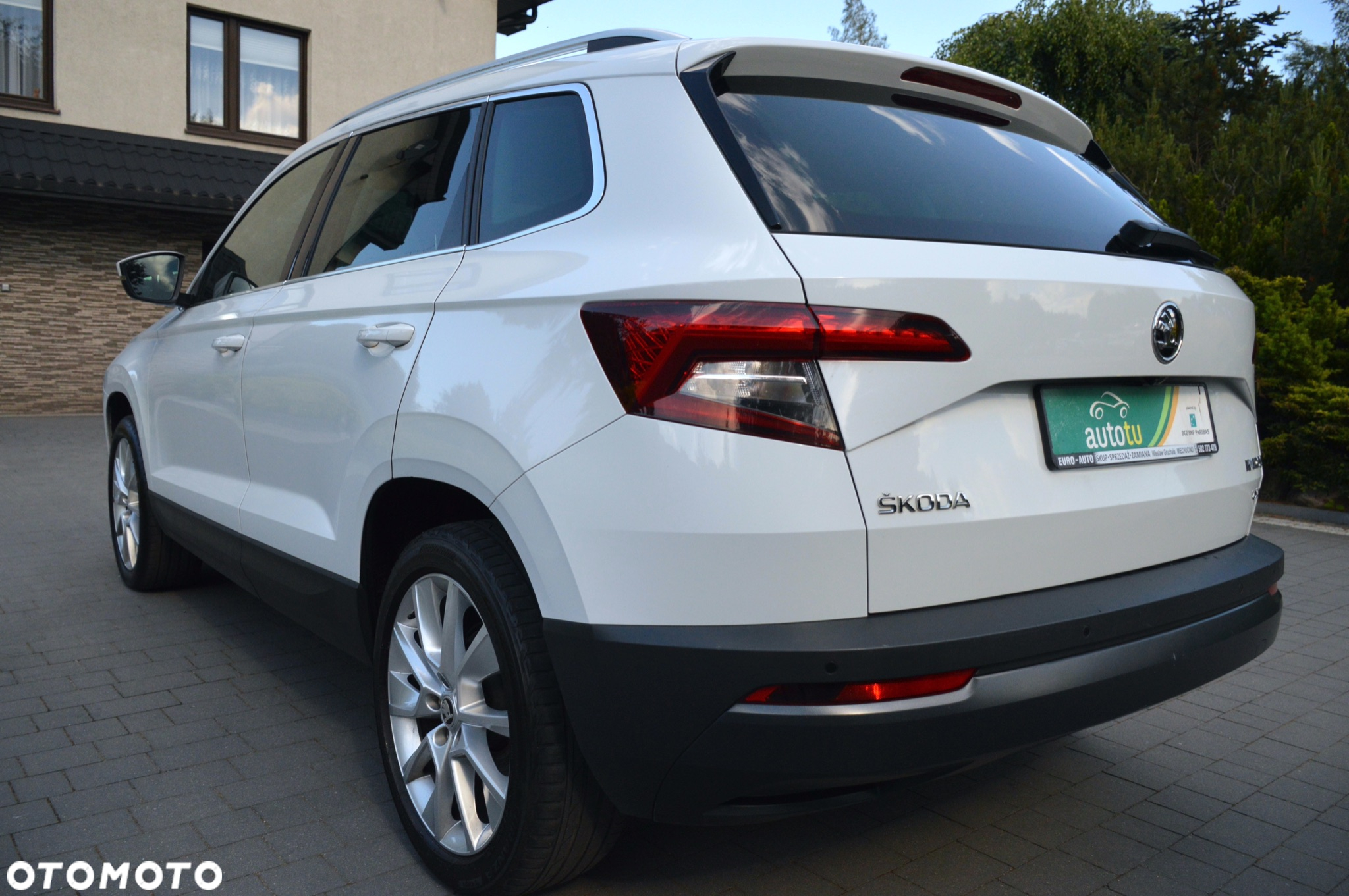 Skoda Karoq 2.0 TDI SCR 4x4 DSG Ambition - 4