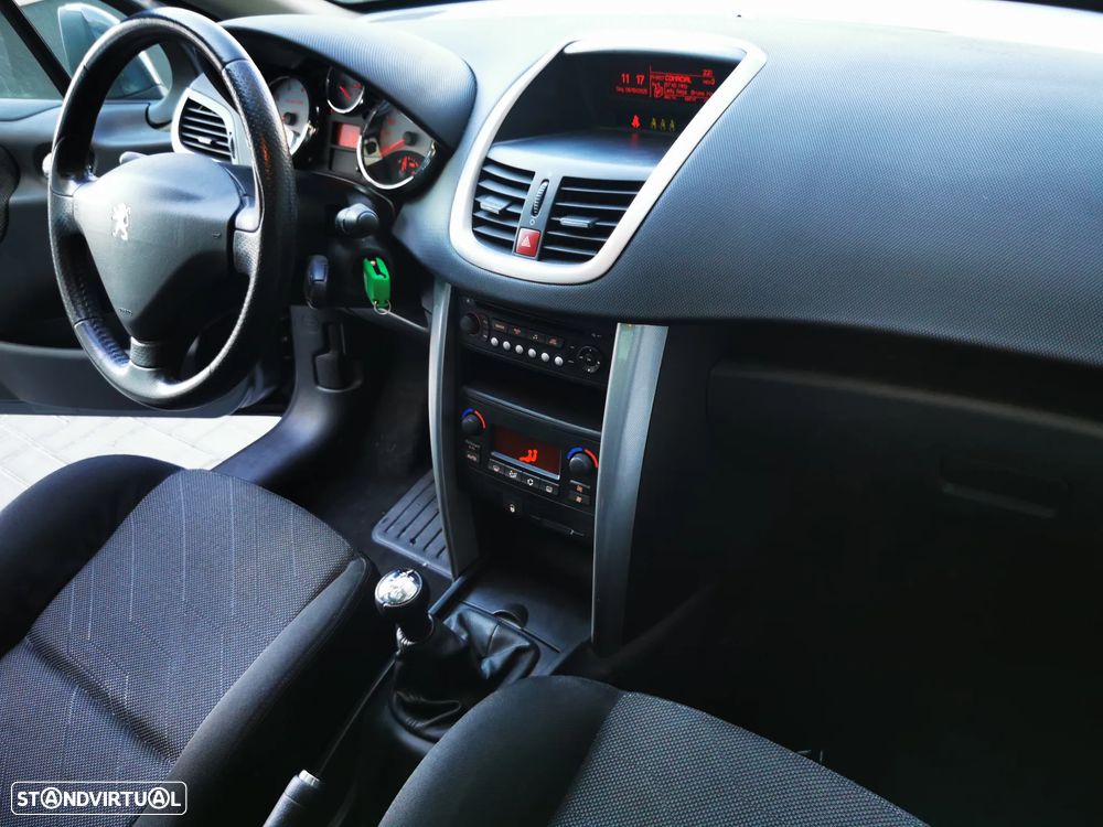 Peugeot 207 SW 1.4 Sport - 16