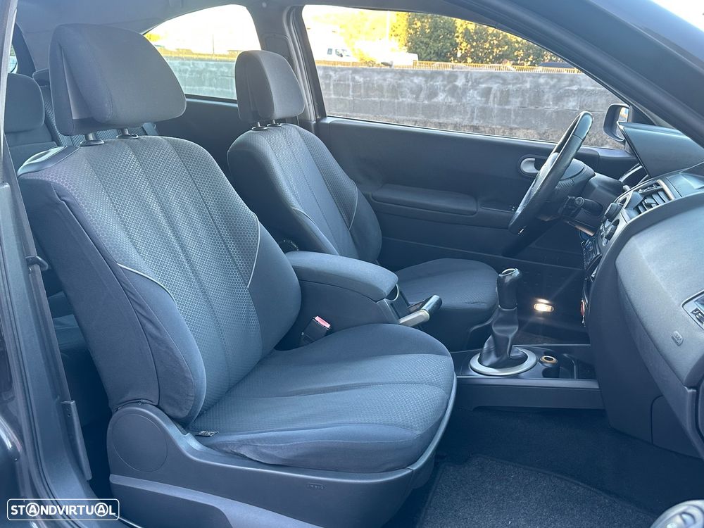 Renault Mégane 1.5 dCi Dynamique - 11