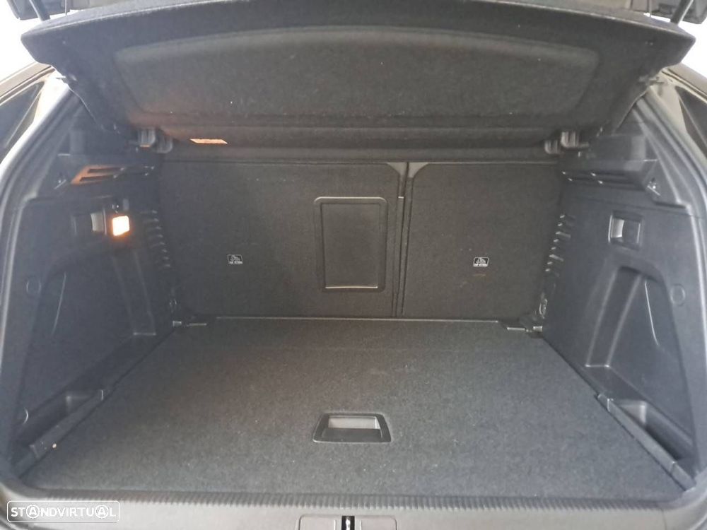 Peugeot 3008 1.5 BlueHDi Allure Pack EAT8 - 6