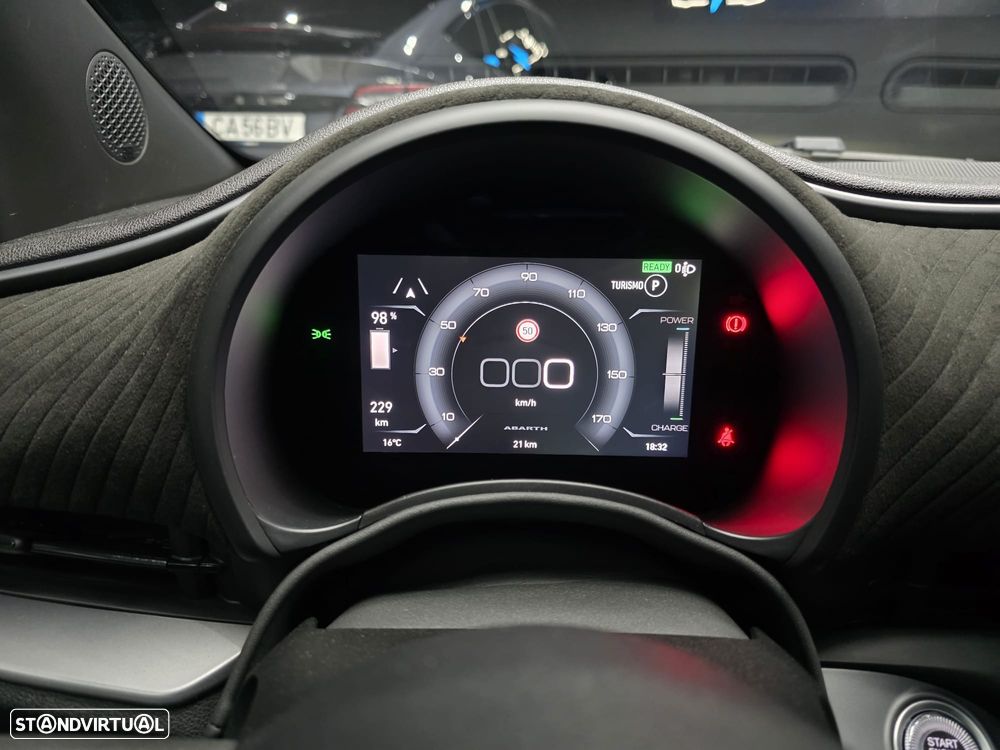 Abarth 500e Scorpionissima - 21