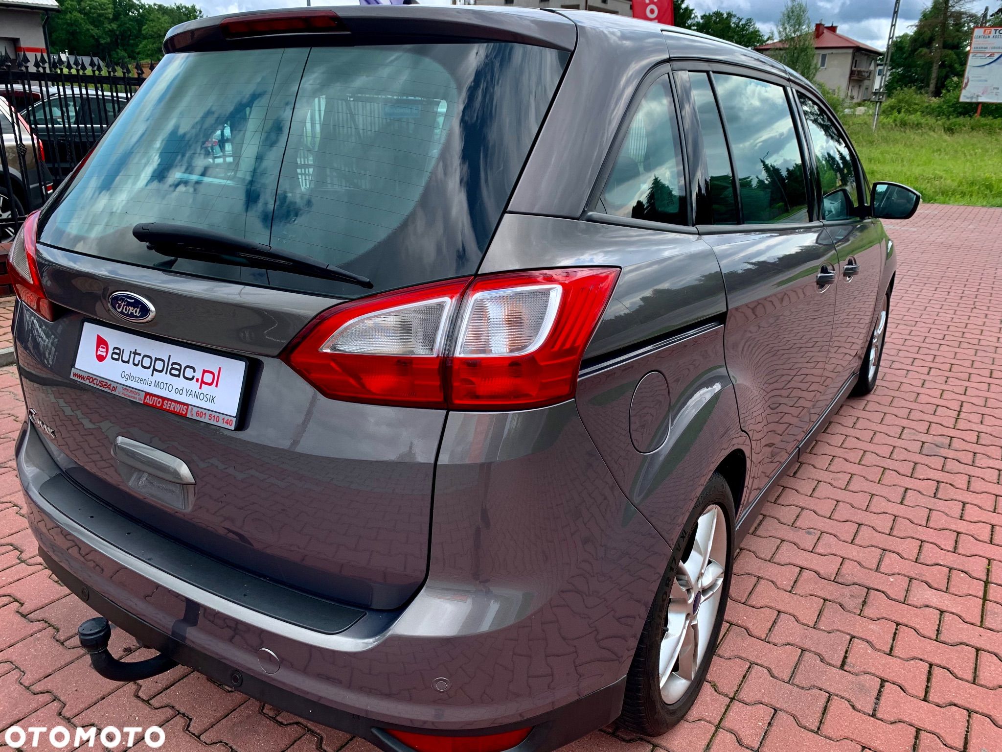 Ford Grand C-MAX - 19