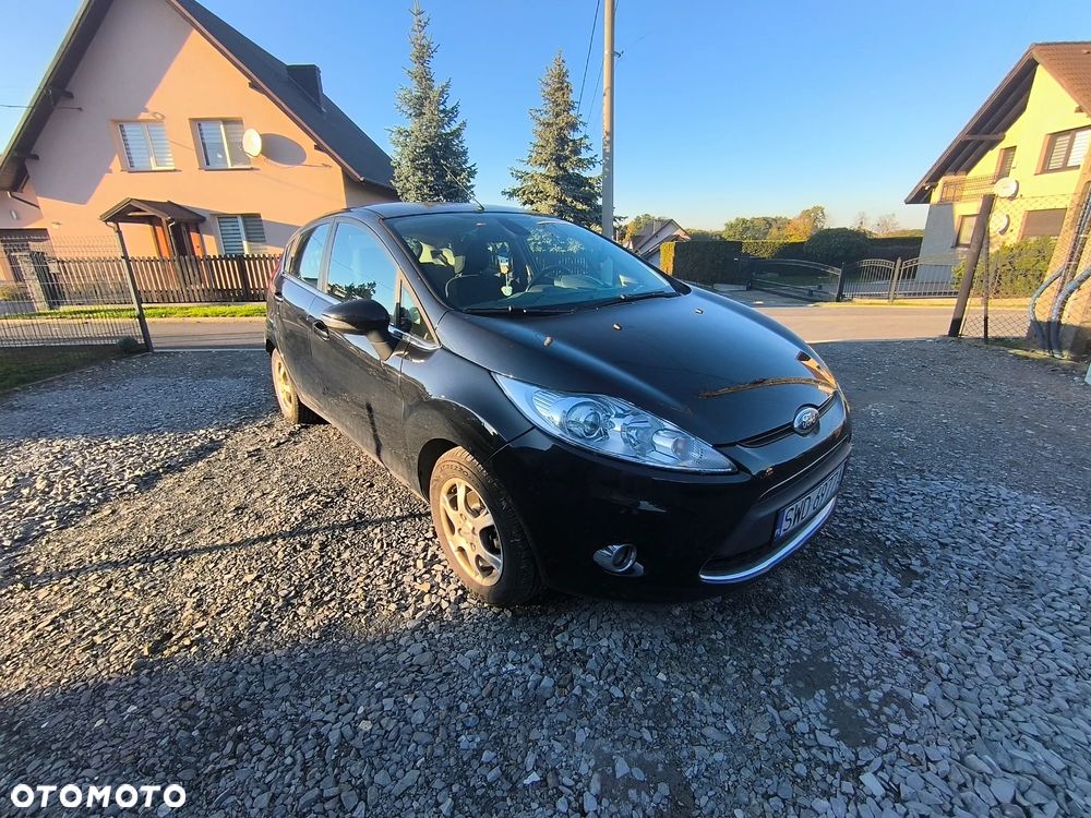 Ford Fiesta - 2