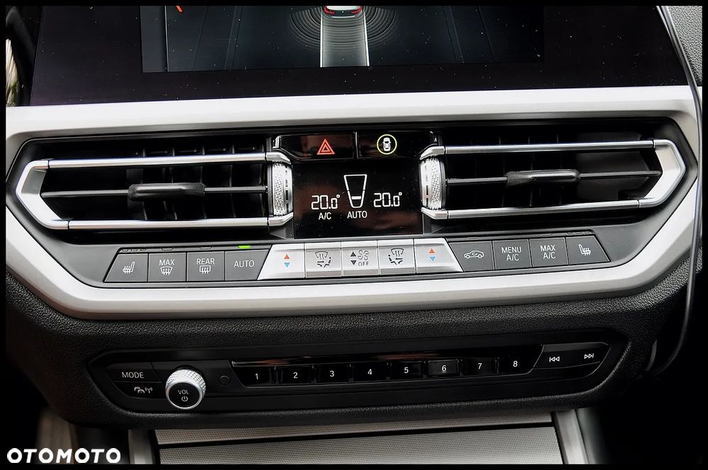 BMW Seria 3 320i - 31