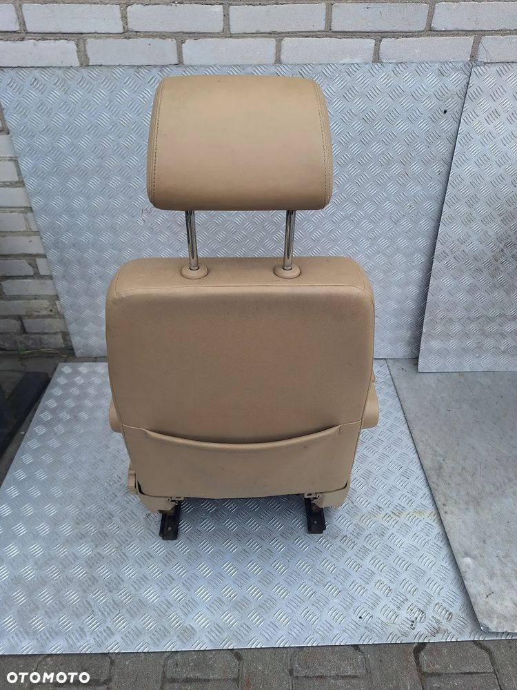 FOTEL LEWY PRAWY PRZÓD KIEROWCY SKÓRA SKÓRZANY PODŁOKIETNIKI VW TRANSPORTER T5 MULTIVAN CARAVELLE - 8