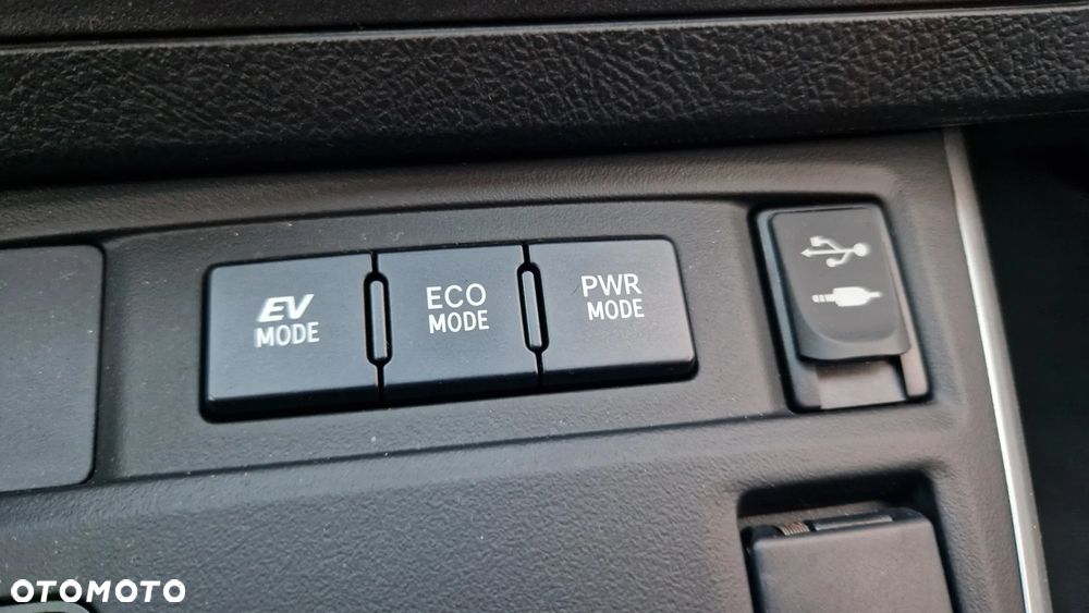 Toyota Auris 1.8 HSD Luna - 17