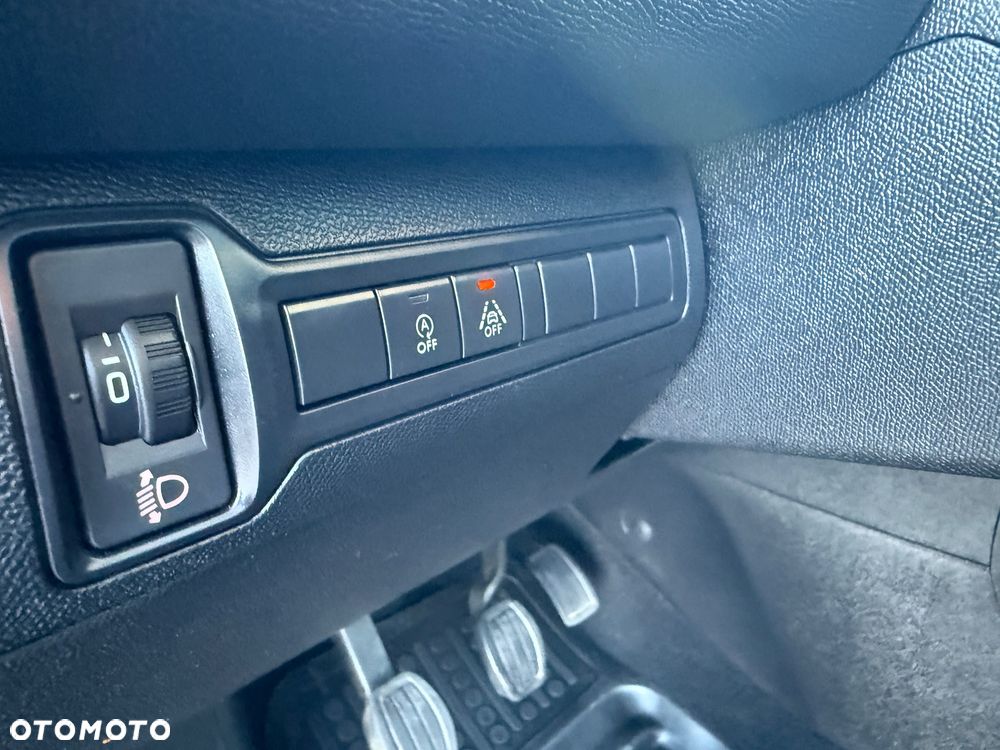 Peugeot 308 - 25