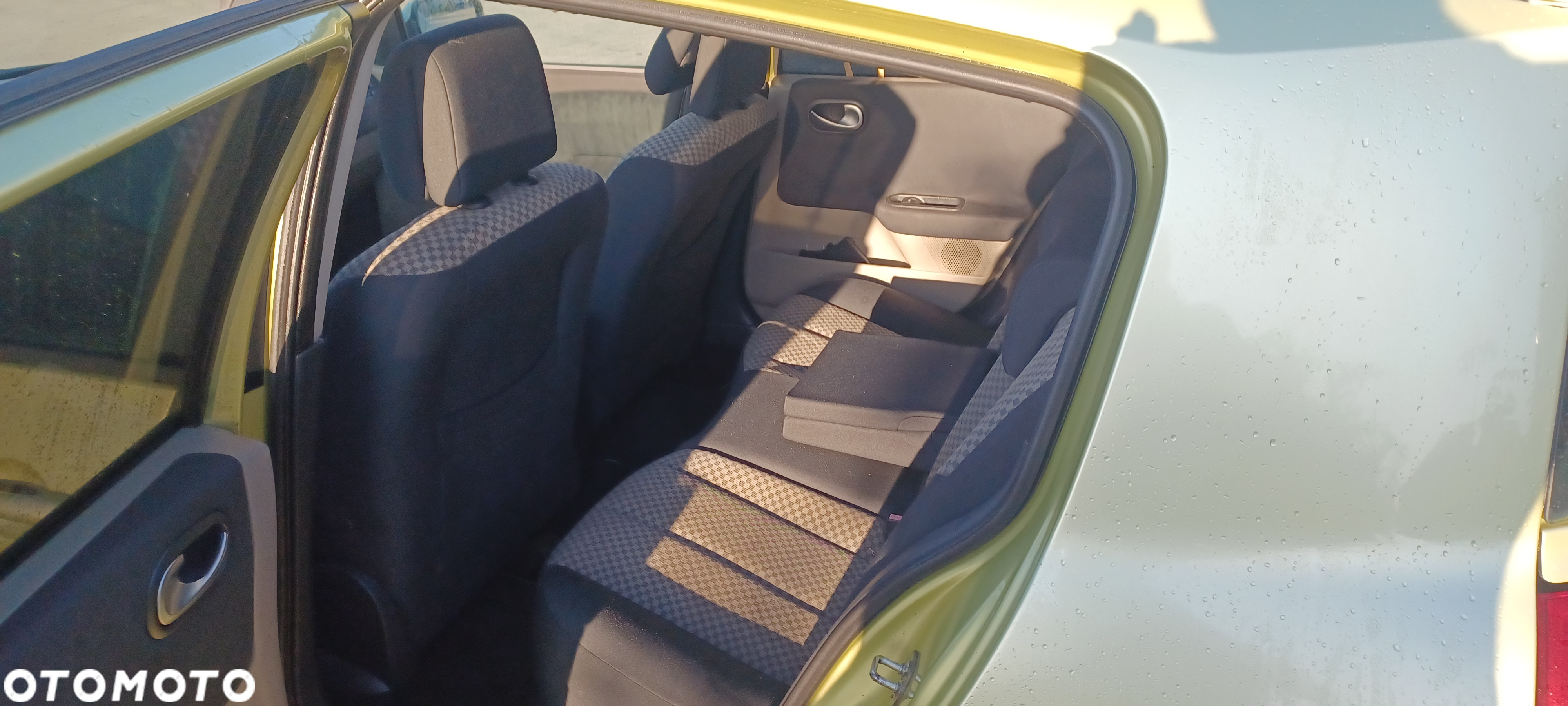 Renault Megane 1.6 Avantage - 8