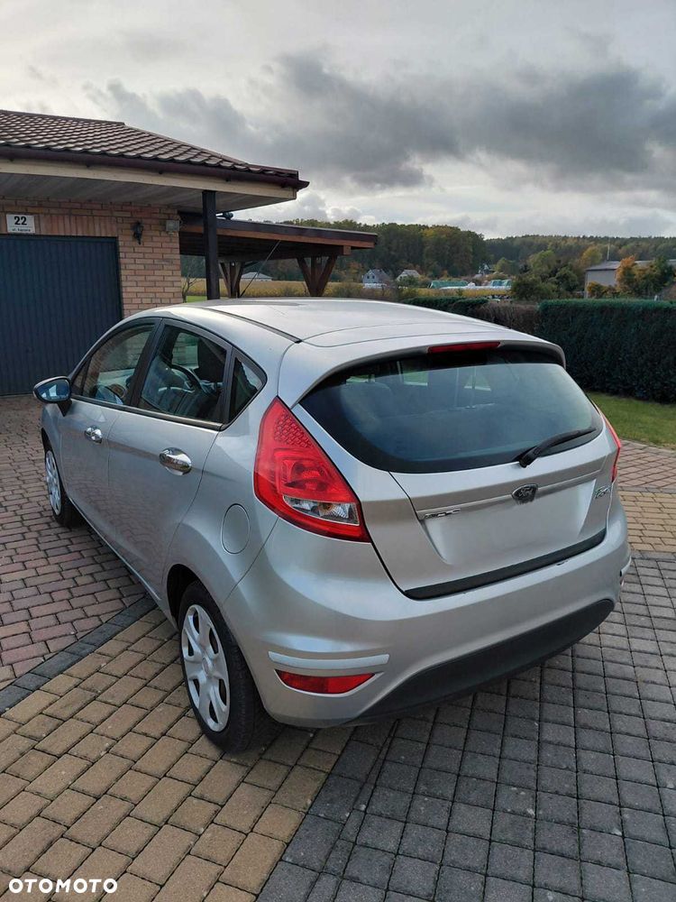Ford Fiesta - 4
