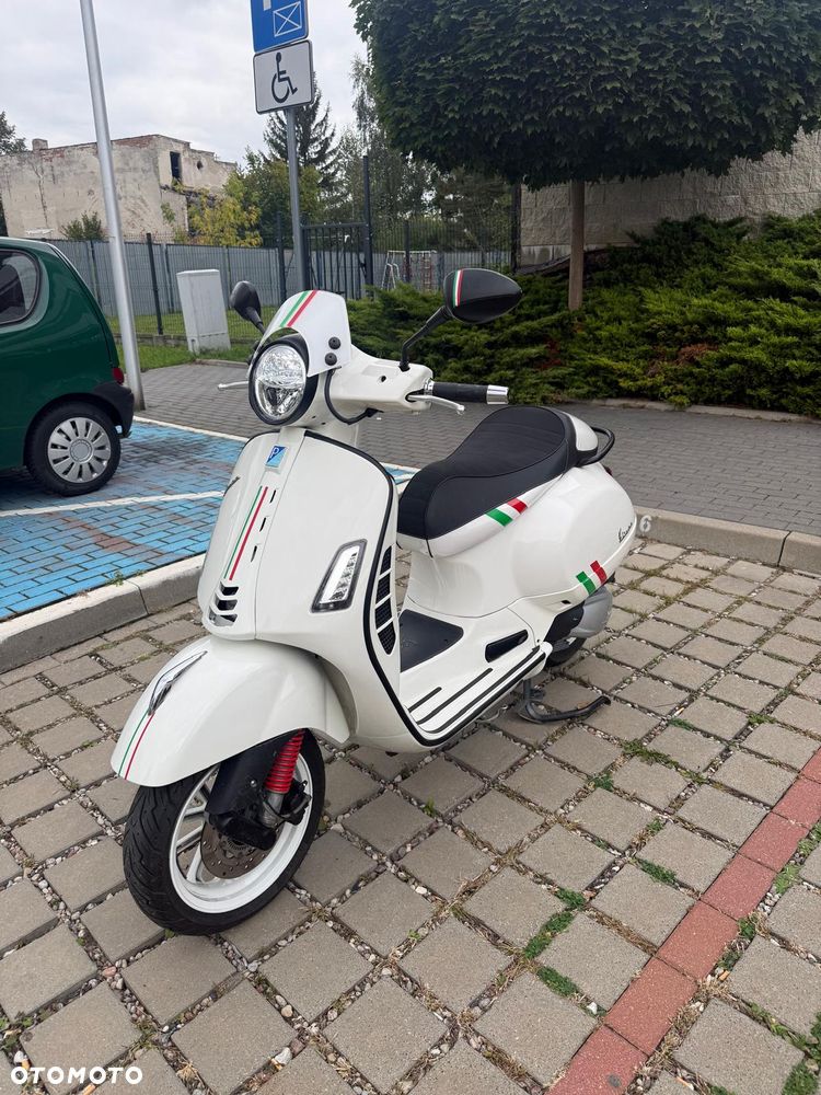 Vespa GTS