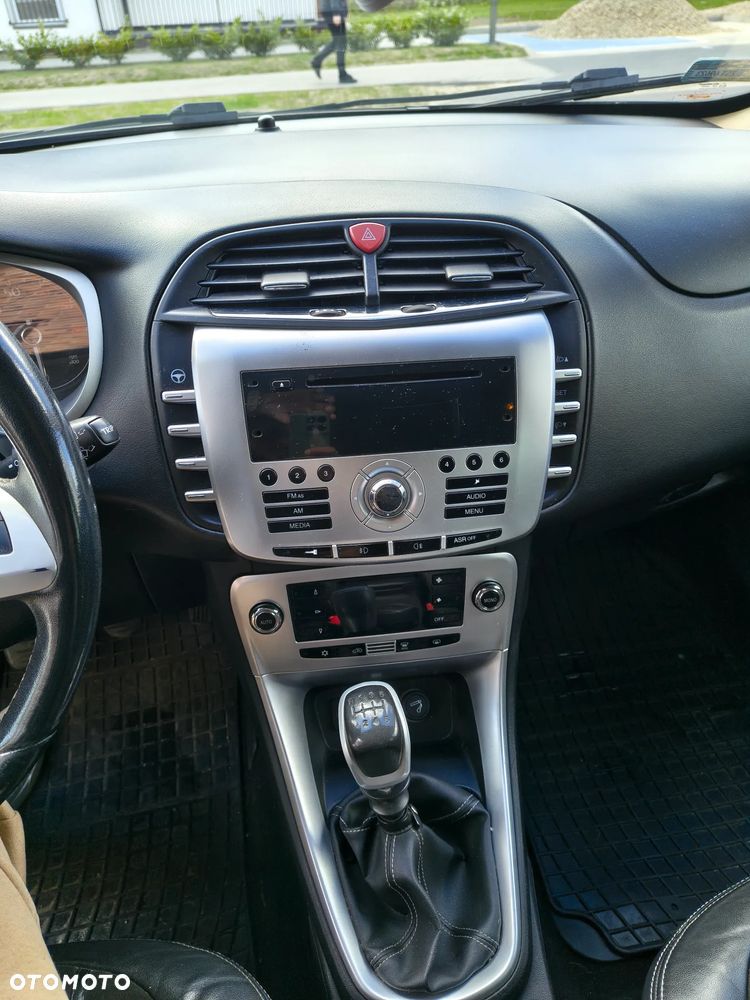 Lancia Delta 1.4 TurboJet 16v Silver - 16