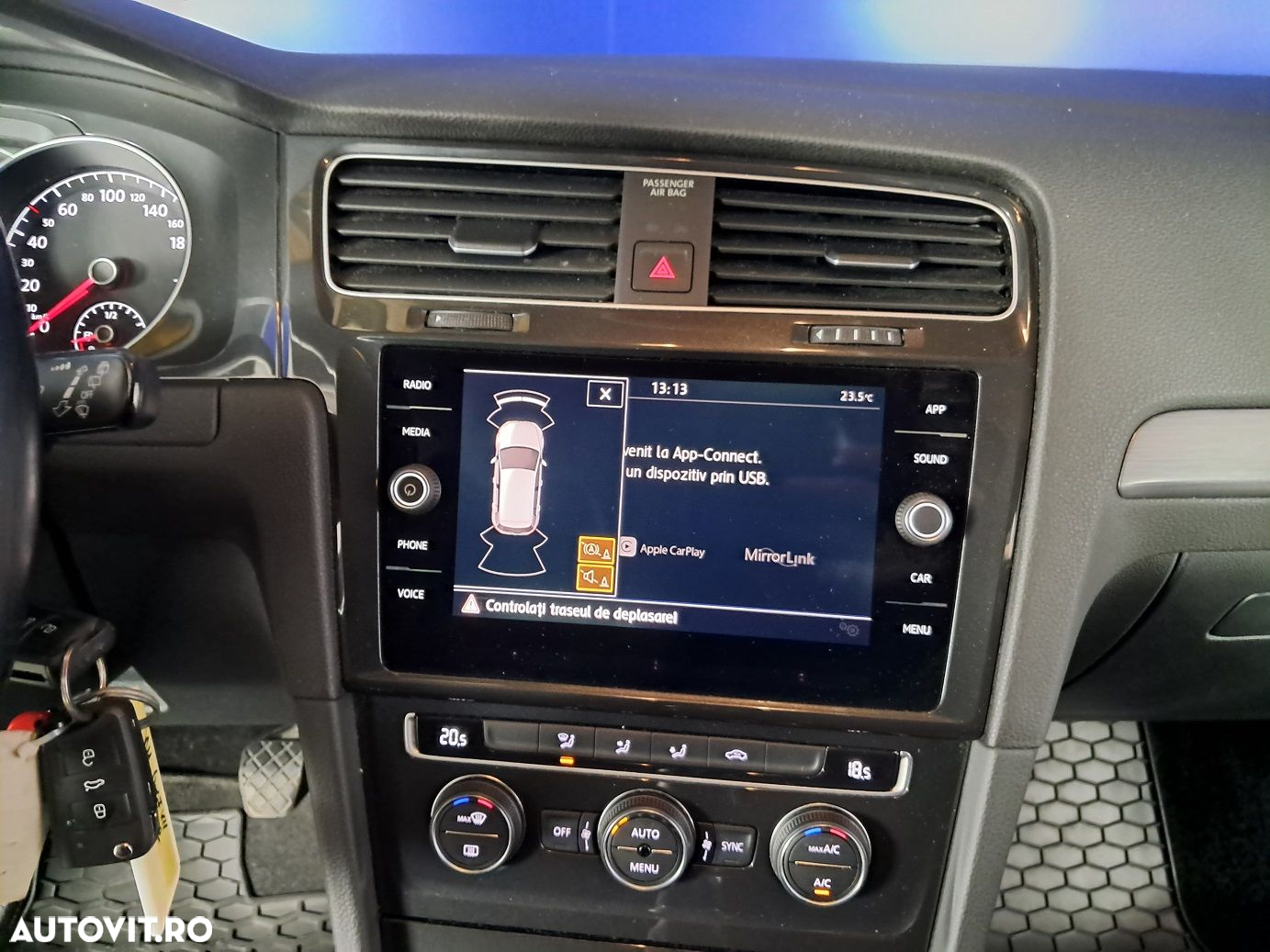 Volkswagen Golf - 15