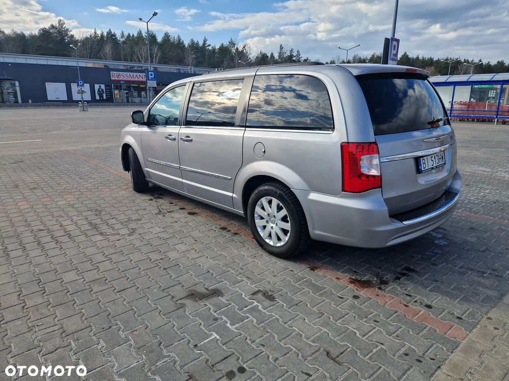 Chrysler Town & Country 3.6 Touring - 5
