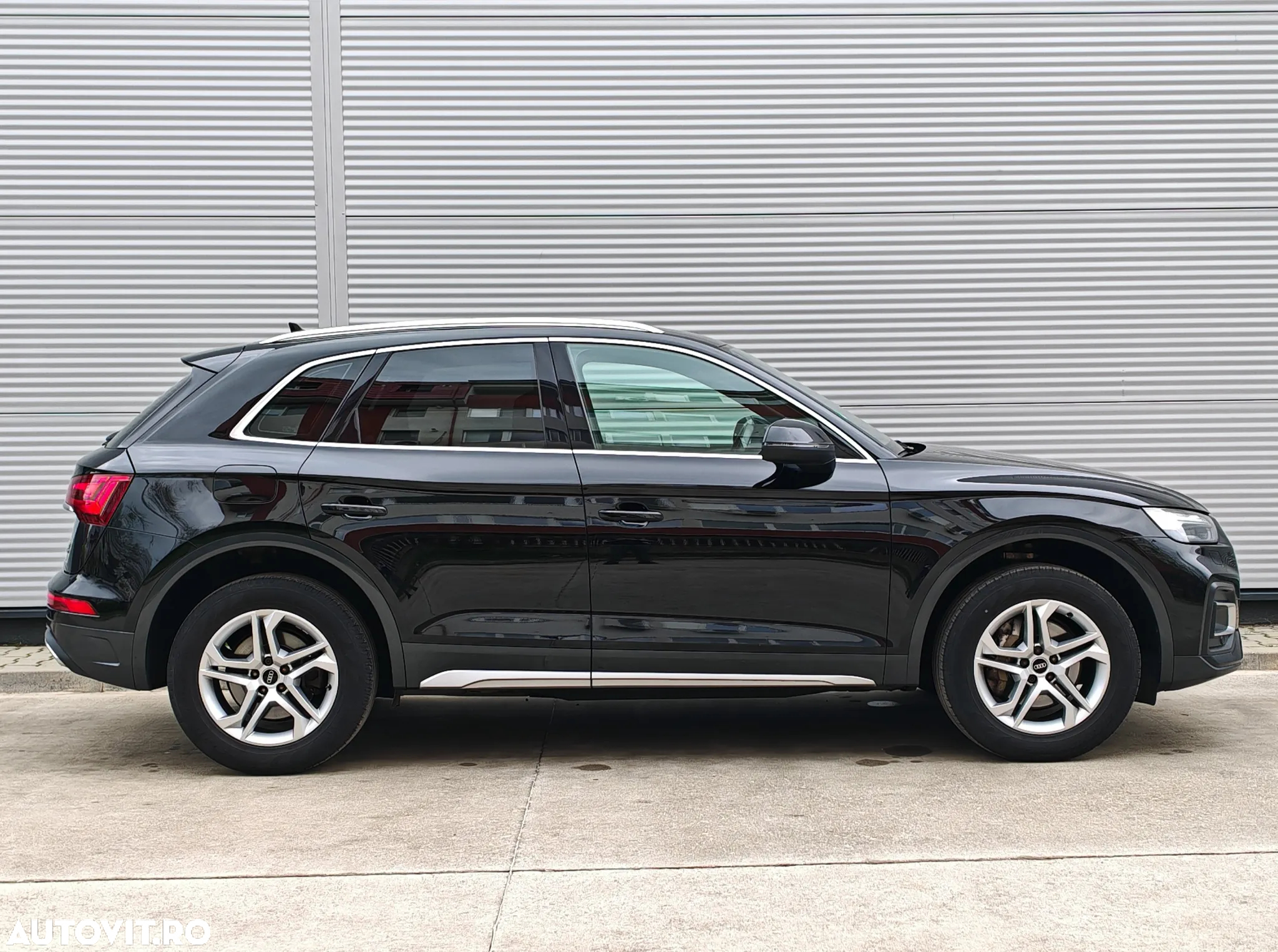 Audi Q5 40 TDI quattro S tronic S line business - 9