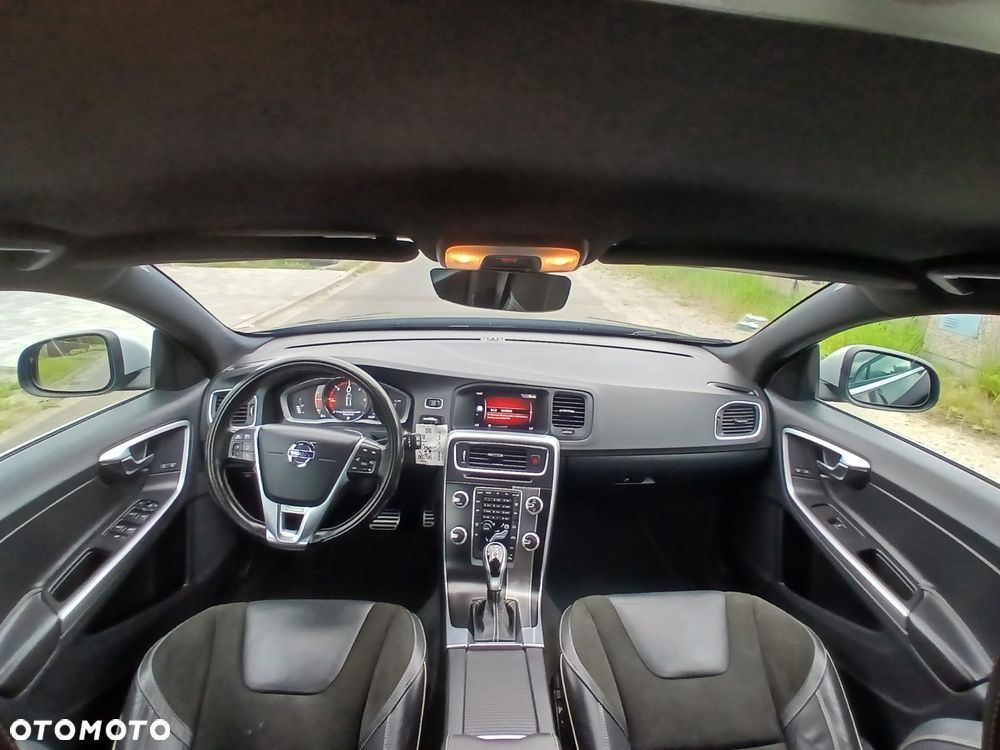 Volvo V60 - 25