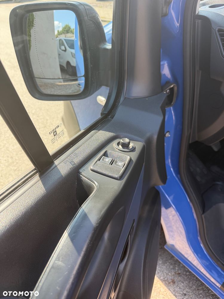 Opel Vivaro - 7
