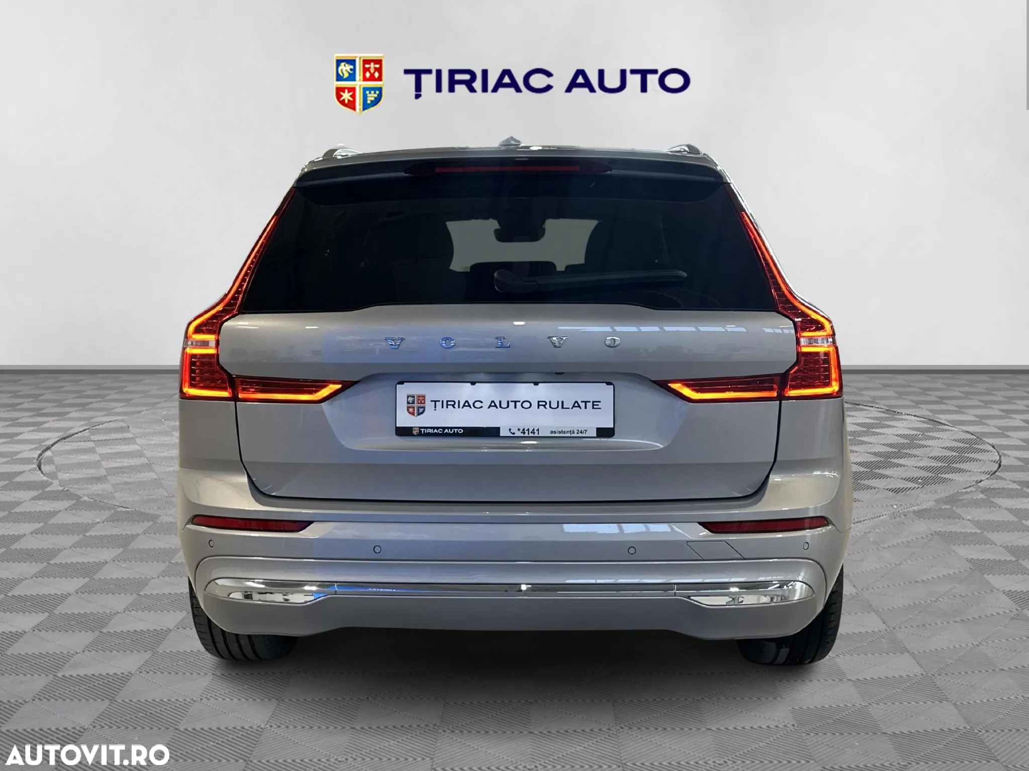 Volvo XC 60 T6 AWD Recharge Geartronic Inscription - 4