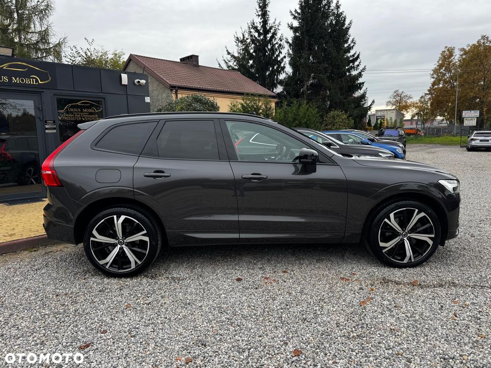 Volvo XC 60 B4 D AWD Plus Dark - 9