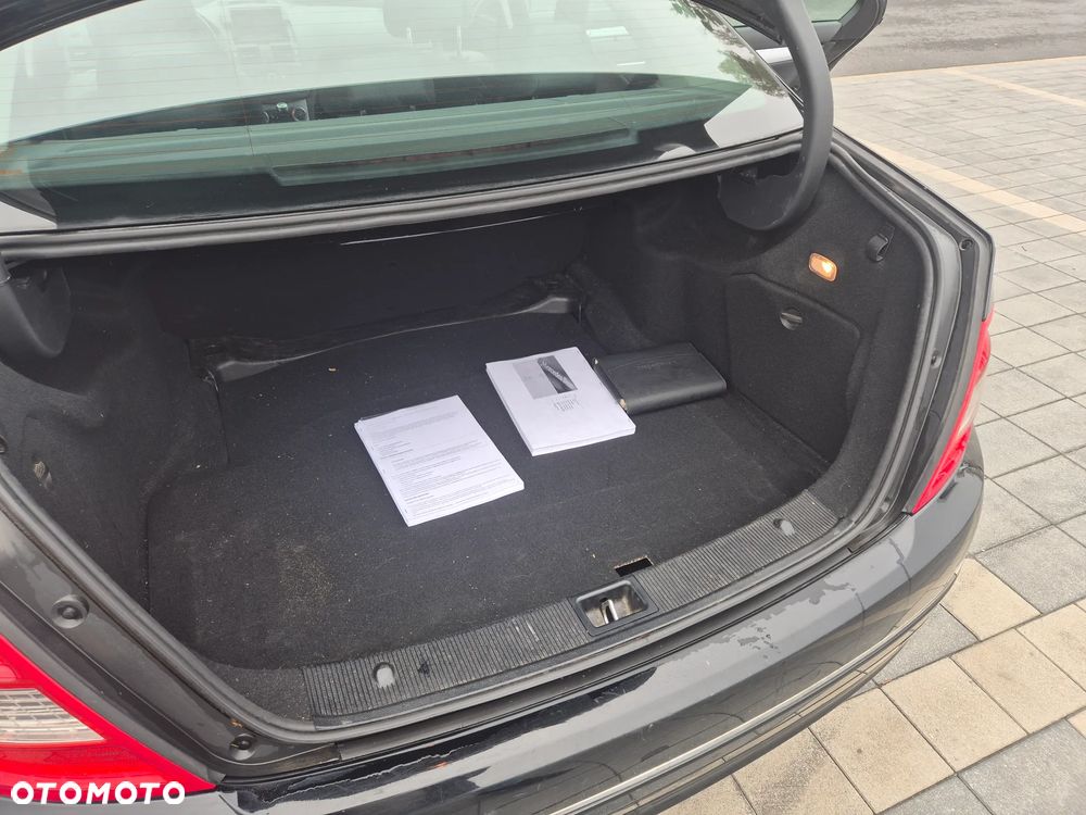 Mercedes-Benz Klasa C 200 CDI BlueEff Avantgarde - 18