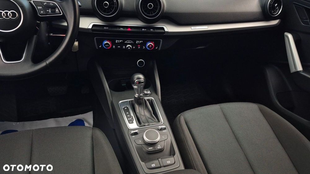 Audi Q2 - 24