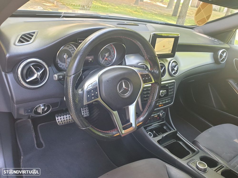 Mercedes-Benz GLA 220 CDI AMG Line - 12