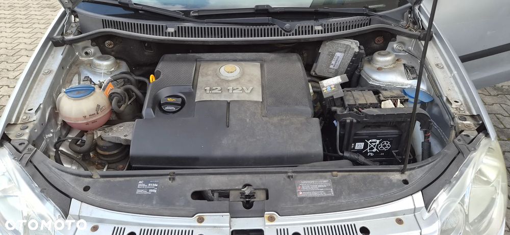 Volkswagen Polo 1.2 - 10