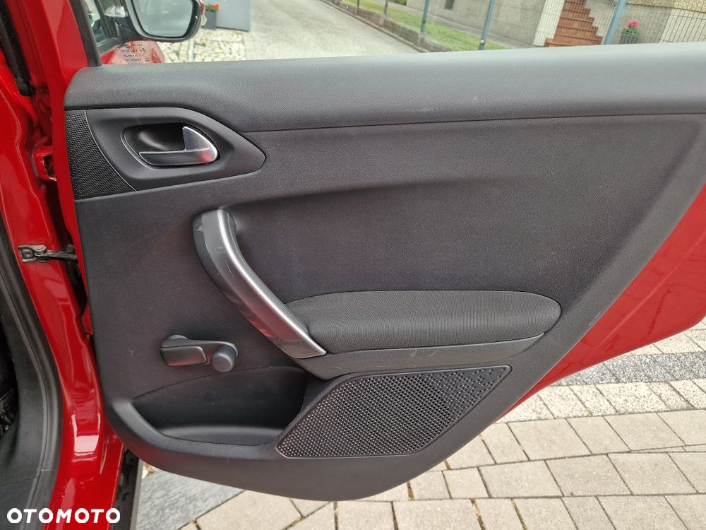 Peugeot 2008 PureTech 110 Stop&Start Allure - 33