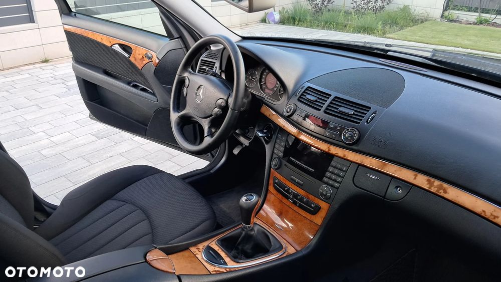 Mercedes-Benz Klasa E 200 Kompressor Elegance - 14