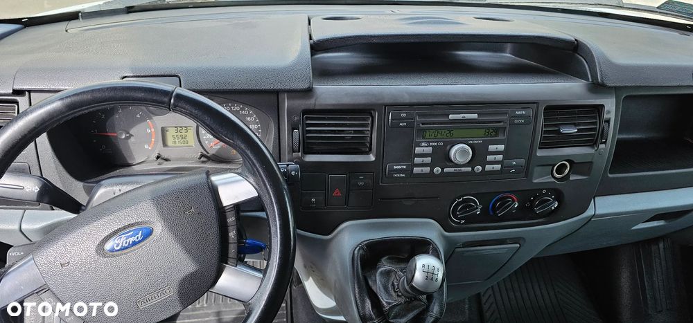 Ford Transit - 8