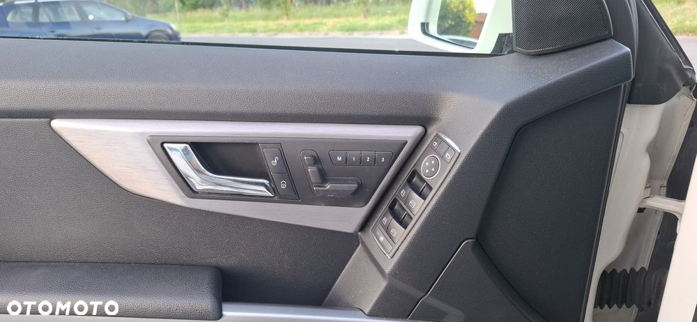 Mercedes-Benz GLK 350 4-Matic - 7