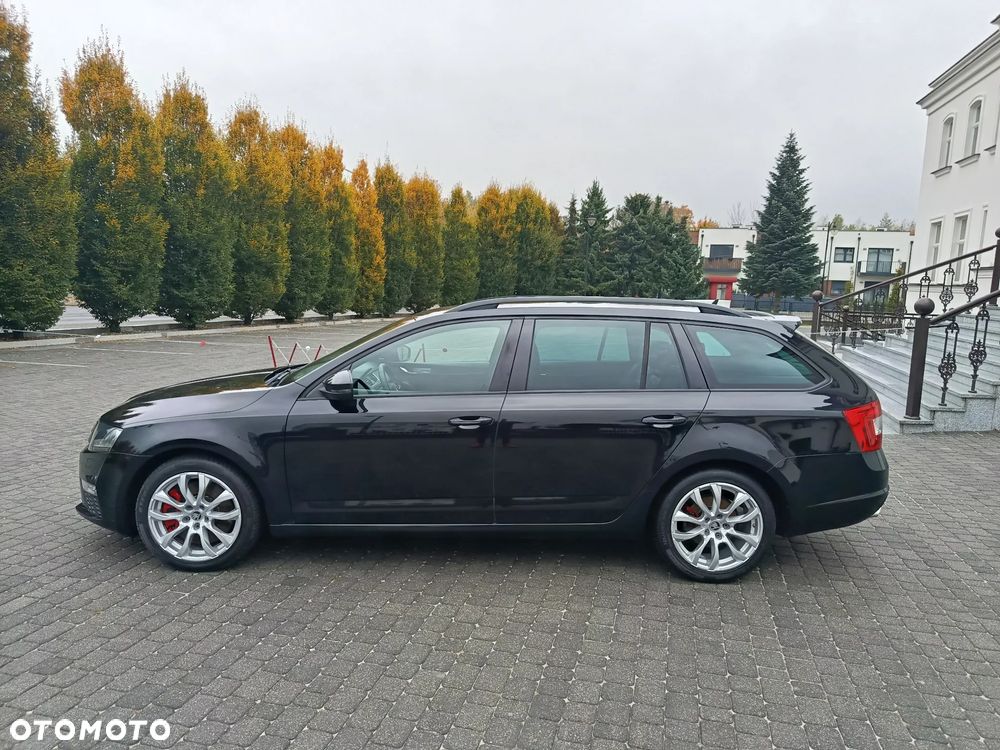 Skoda Octavia Combi 2.0 TDI RS - 14