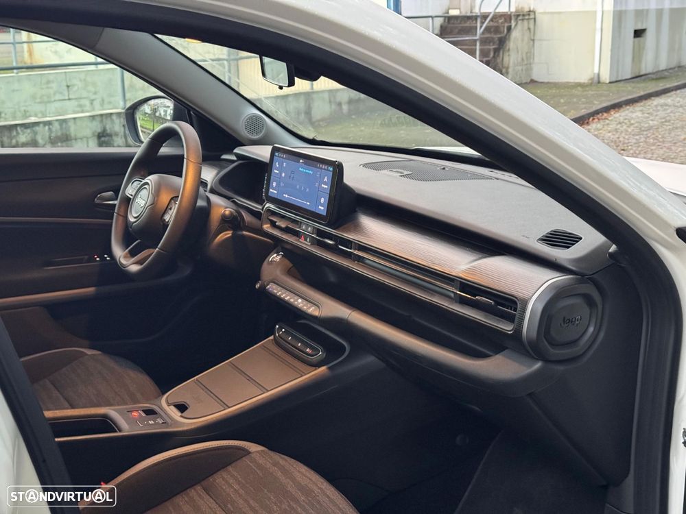 Jeep Avenger 54 kWh Longitude - 24