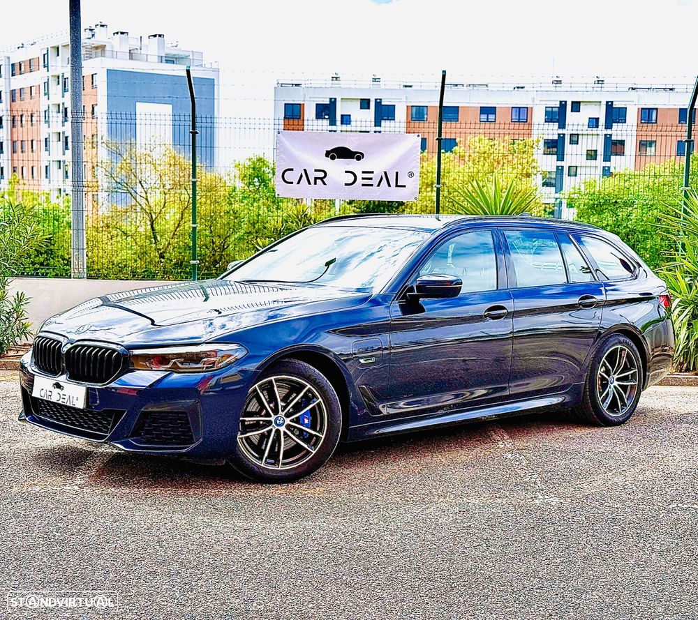 BMW 530 e Pack Desportivo M - 3