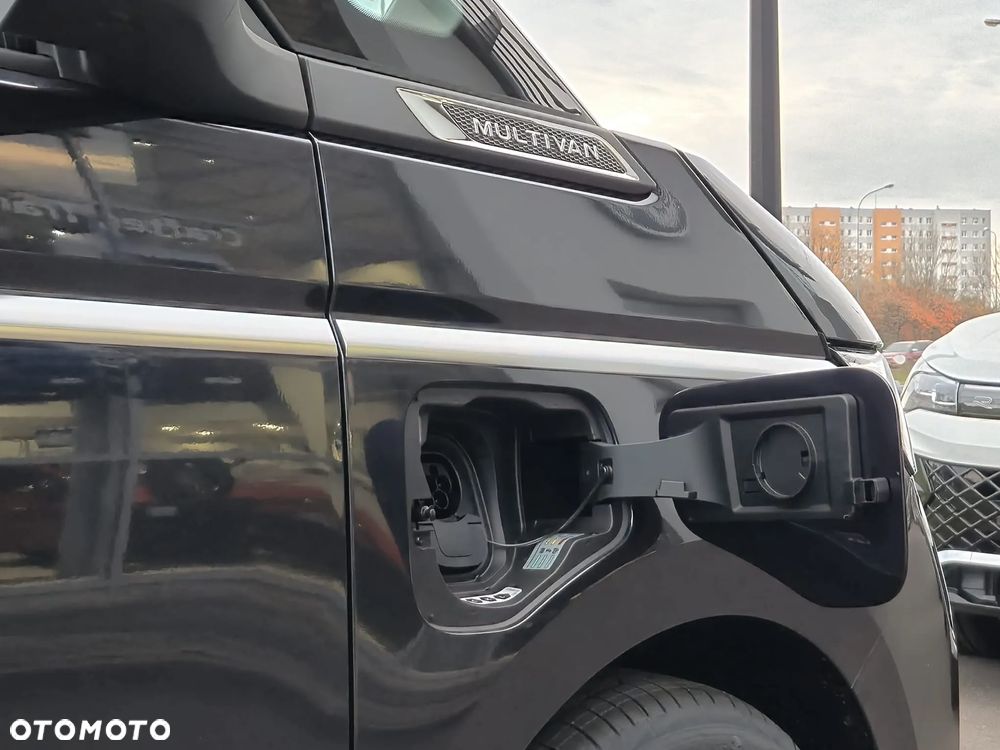 Volkswagen Multivan - 15