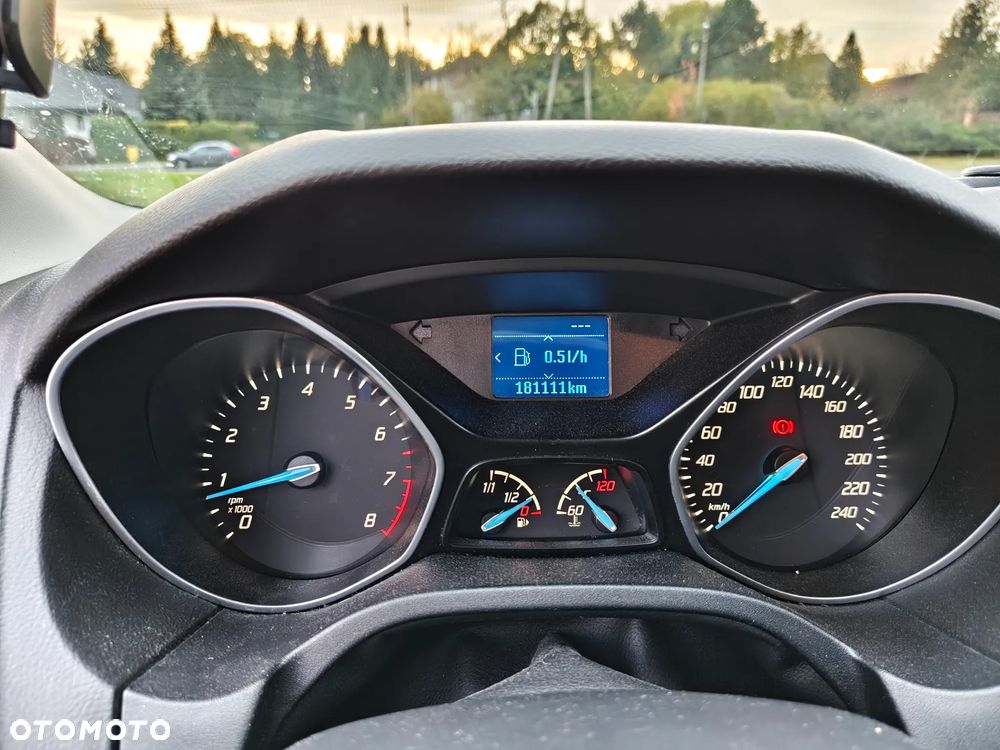 Ford Focus - 12