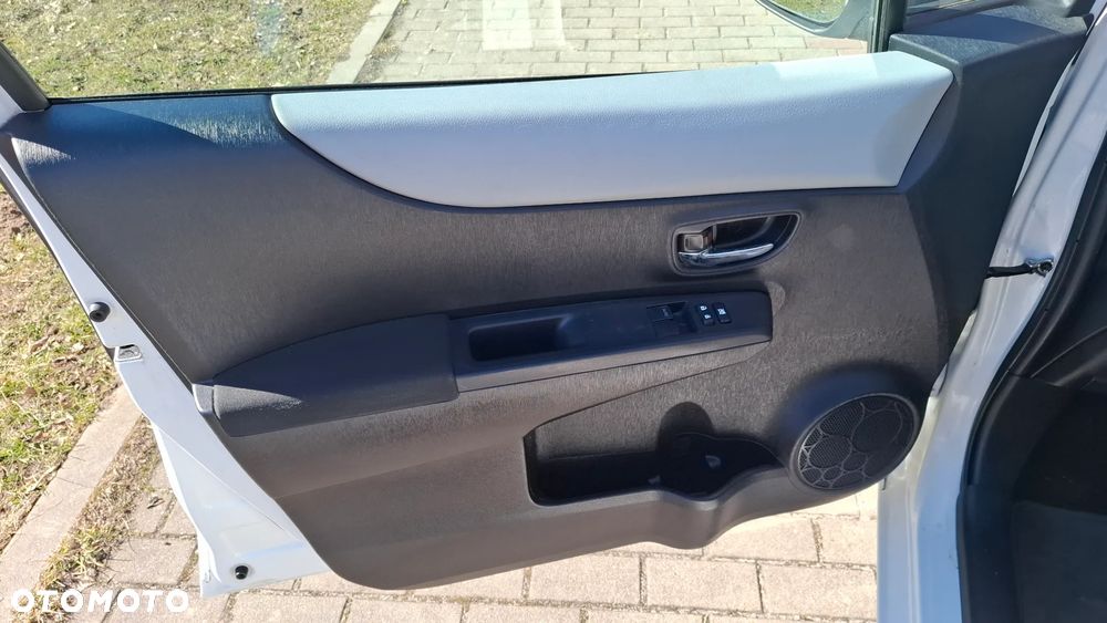 Toyota Yaris 1.5 VVT-i Comfort - 17