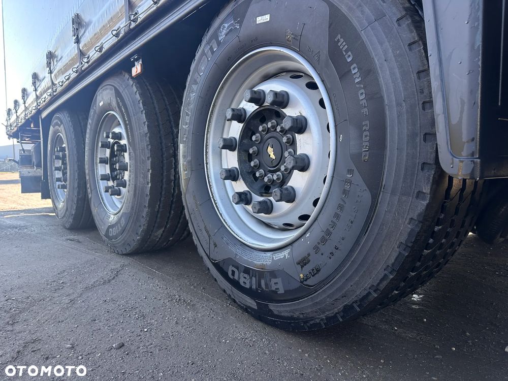 Schmitz Cargobull SCB - 10