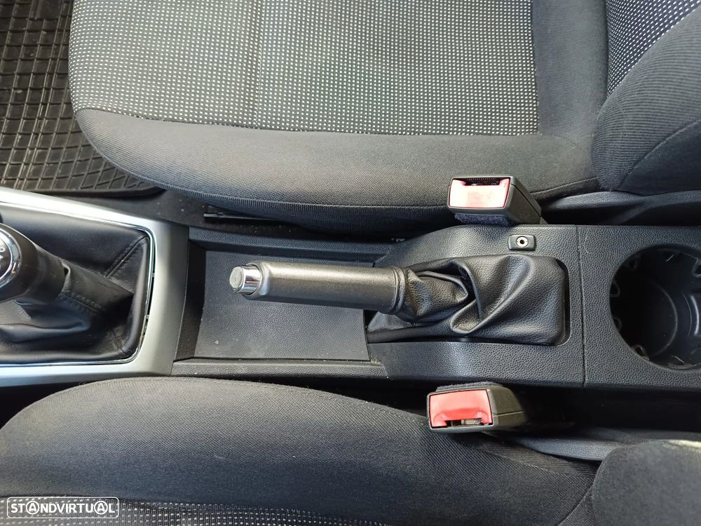 Opel Astra GTC 1.7 CDTI - 33