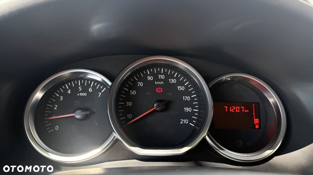 Dacia Sandero 1.0 SCe Laureate - 13